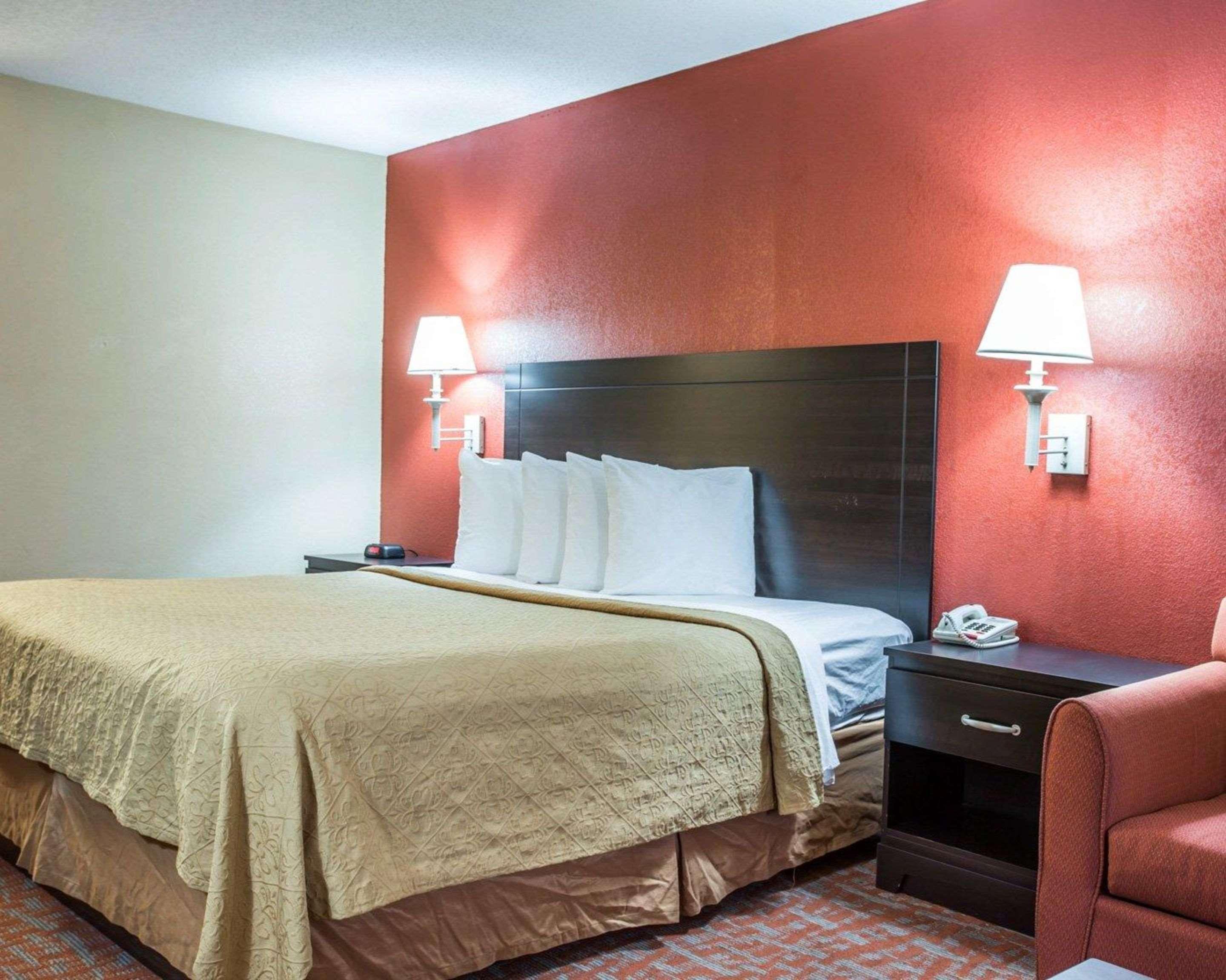 Quality Inn & Suites مونرو المظهر الخارجي الصورة